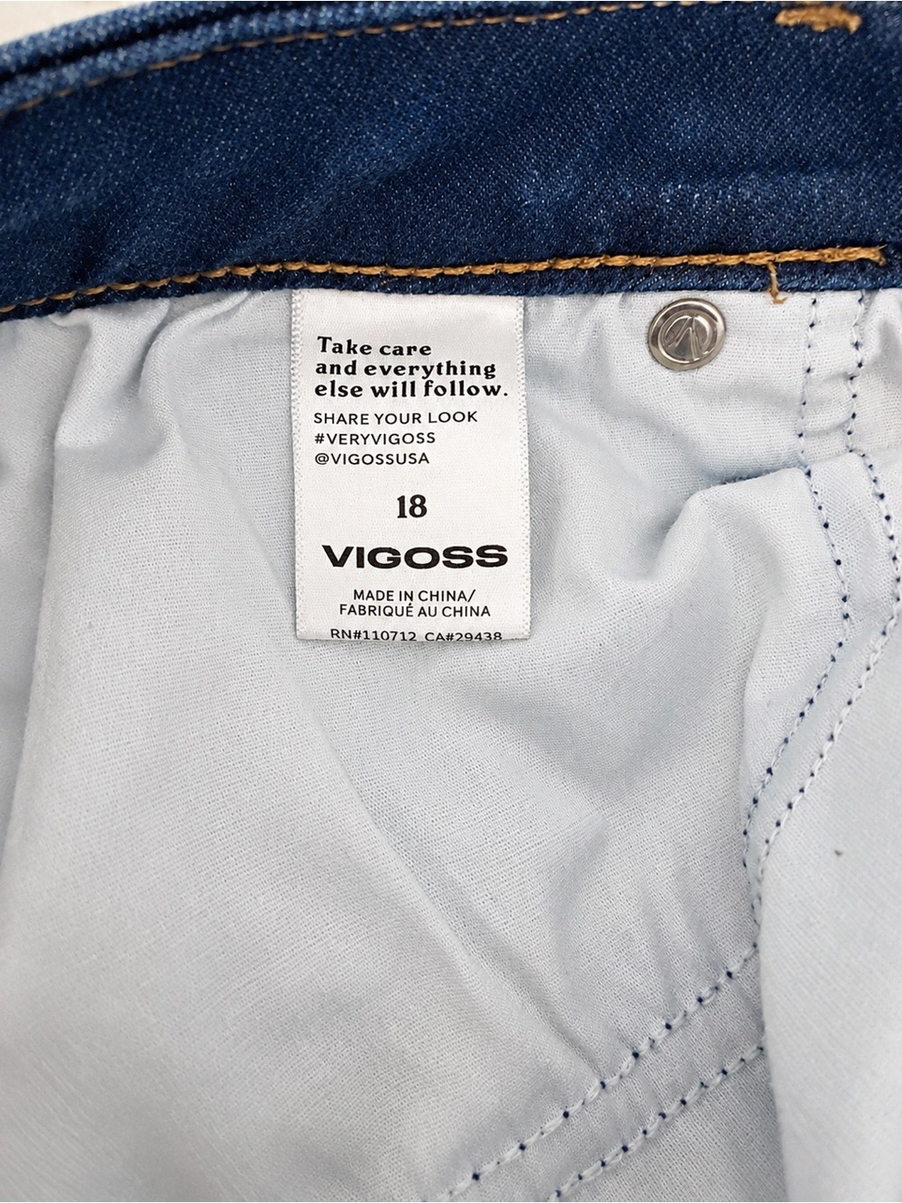 Vigoss Women's Medium Blue Flare Jeans - Picture 3 of 3